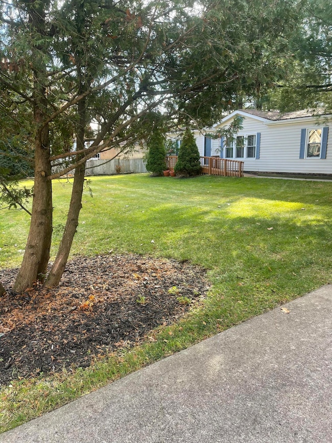 4262 Arrow Wood Curve, Benton Harbor, MI 49022 - photo 4