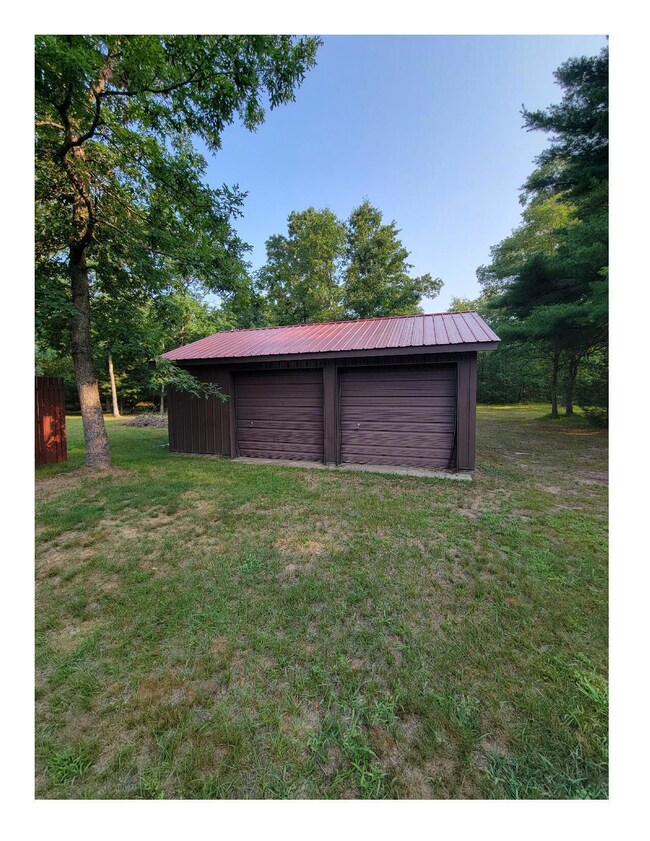 12438 Caberfae Hwy, Manistee, MI 49660 - photo 5