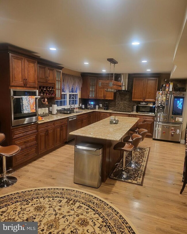 510 Spencer Ln, Warminster, PA 18974 - photo 3