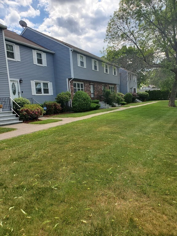 I6 Franklin Square, Randolph, MA 02368 - photo 5