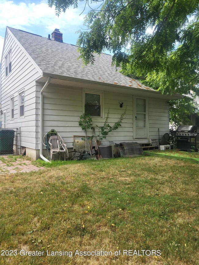 2001 Forest Back of House