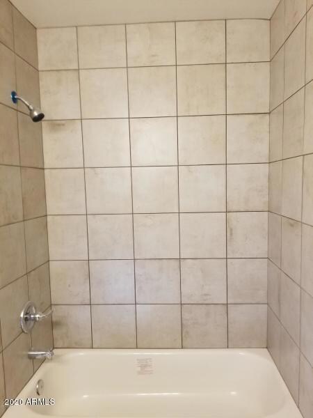 1712 E Pepper Cir unit 2, Mesa, AZ 85203 - photo 5