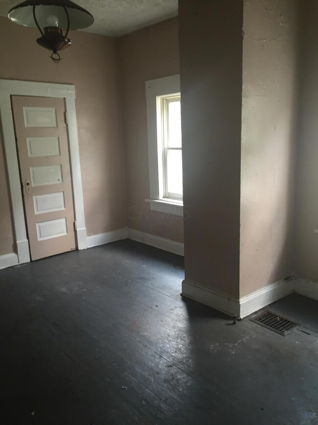 664 bedroom 2