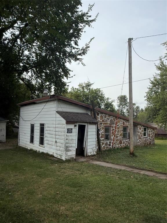 299 Hickory St, Newton, IA 50208 - photo 4