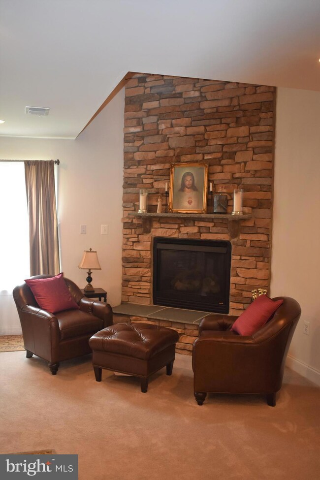 9119 Marlove Oaks Ln, Owings Mills, MD 21117 - photo 6