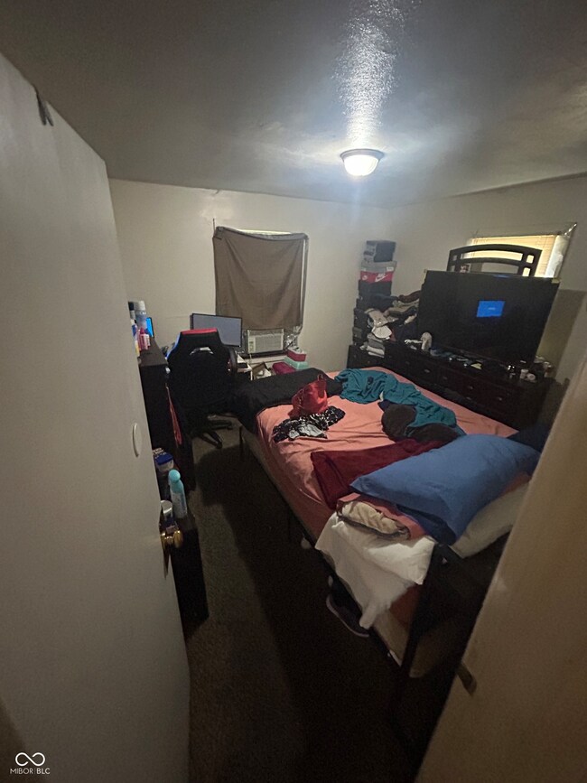 2740 E 37th St, Indianapolis, IN 46218 - photo 7