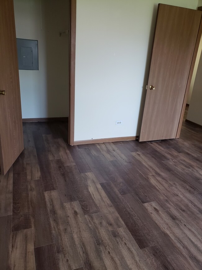 4170 Williamsburg Ct, Glenview, IL 60025 - photo 5