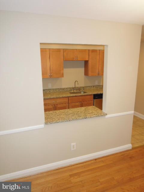 530 Lucia Ave, Baltimore, MD 21229 - photo 6