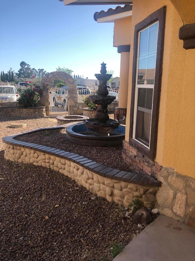 14665 Achim Rd Dr, El Paso, TX 79928 - photo 5
