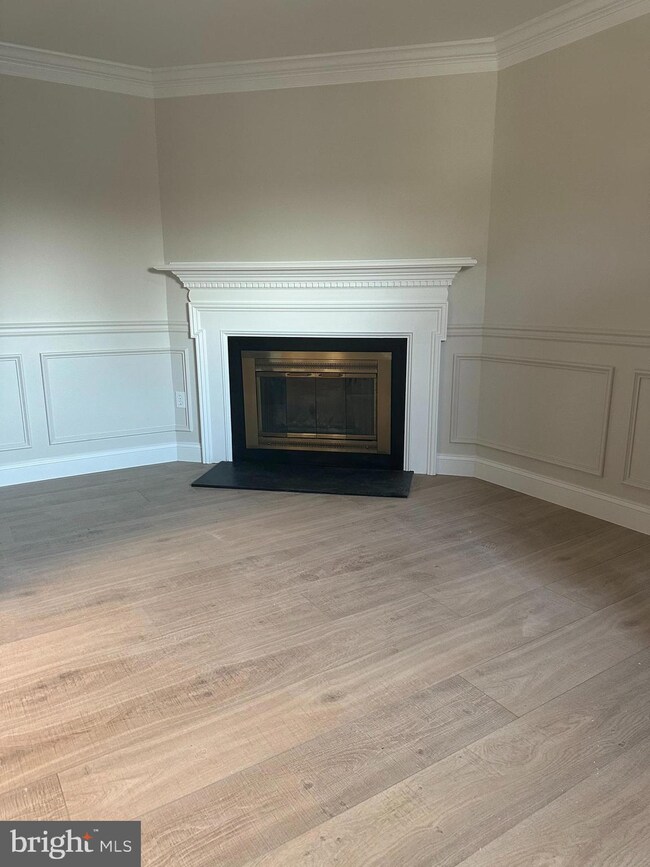 402 Penns Ln unit 402, Malvern, PA 19355 - photo 3