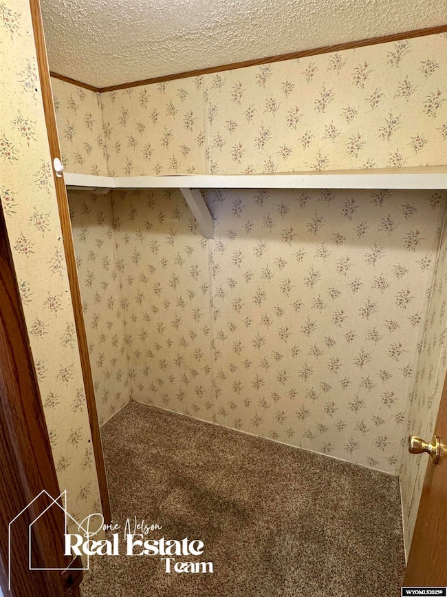 2082 E 1st Ln, Casper, WY 82609 - photo 7