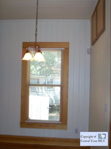 1319 W San Antonio St, San Marcos, TX 78666 - photo 5