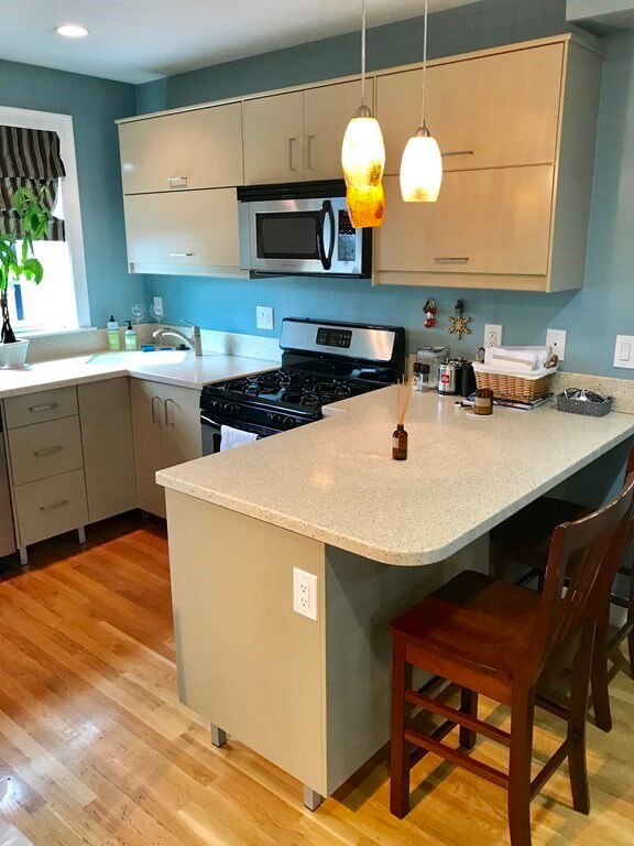 681 E 7th St unit 2, Boston, MA 02127 - photo 3