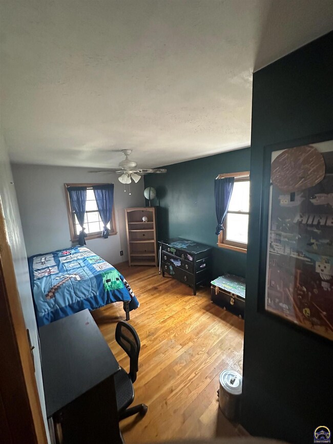 4217 SW 33rd Terrace, Topeka, KS 66614 - photo 7