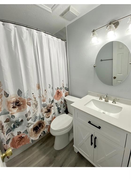 2nd bathroom