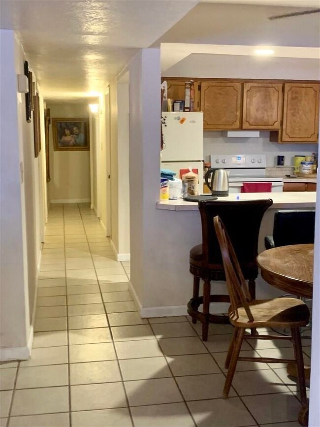 553 S Vaughn Ave, Yuma, AZ 85364 - photo 6