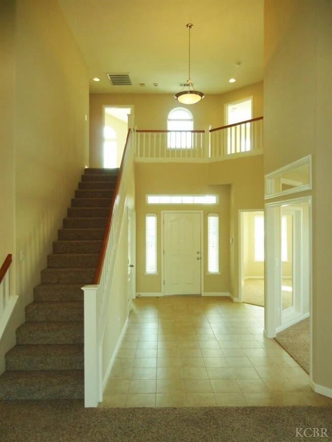 1034 Tranquility Ct, Lemoore, CA 93245 - photo 7