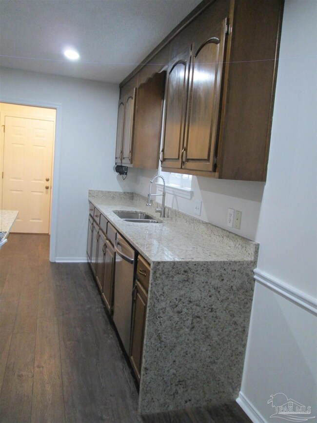 3150 Calle de Cortez, Navarre, FL 32566 - photo 4