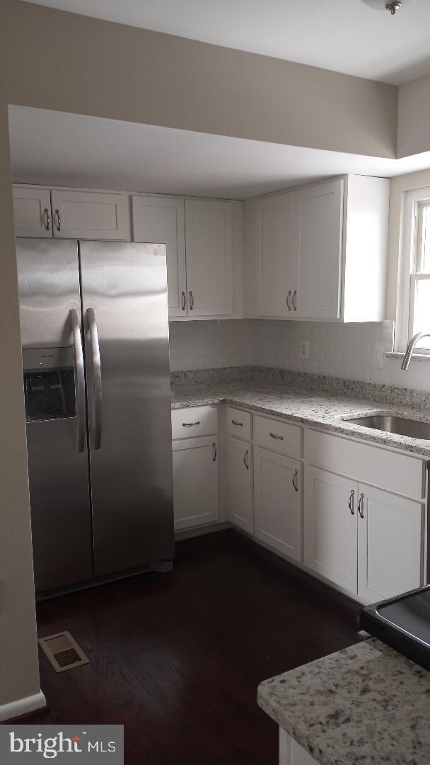 913 Nadine Ct, Hyattsville, MD 20785 - photo 7