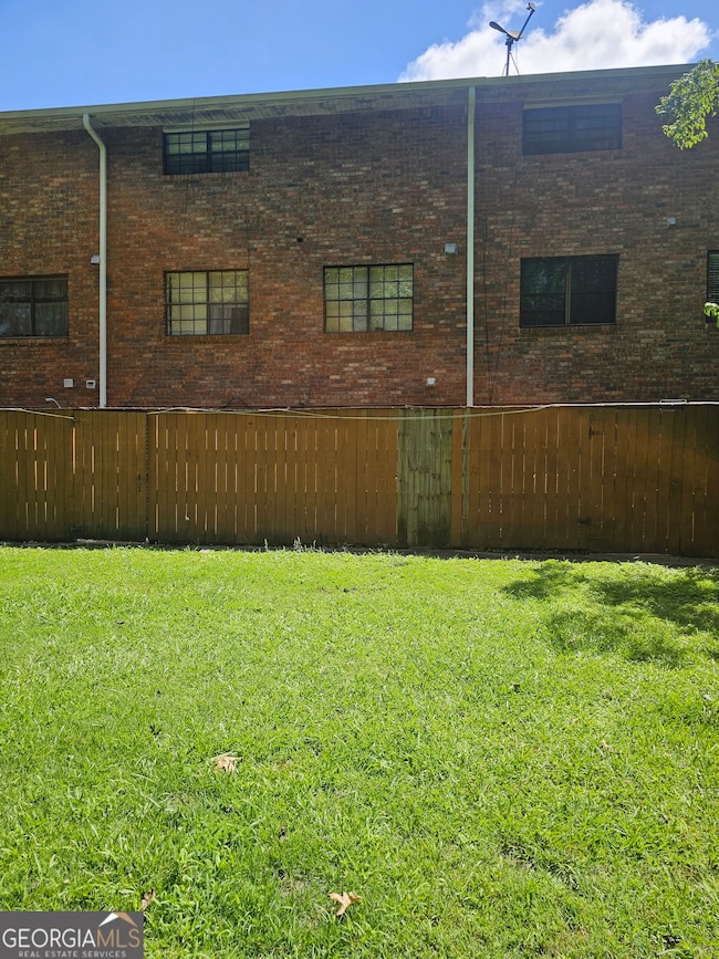 6354 Shannon Pkwy unit 11, Union City, GA 30291 - photo 7