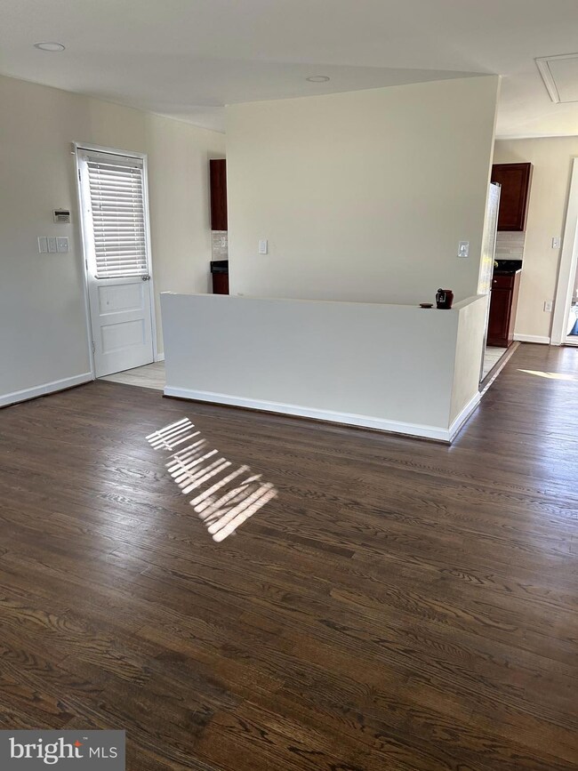 3413 Wenona S, Laurel, MD 20724 - photo 5