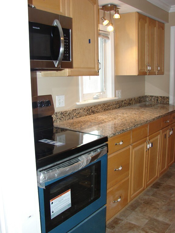 300 E Main St, Orange, MA 01364 - photo 6