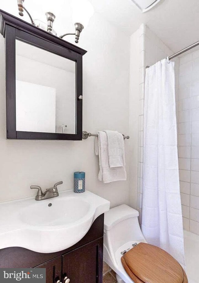 9006 Bonham Cir, Manassas, VA 20110 - photo 7