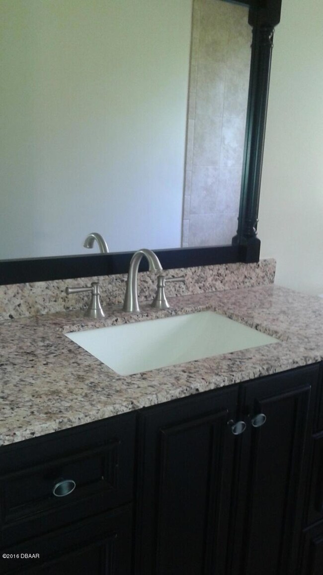 Bathroom vanity