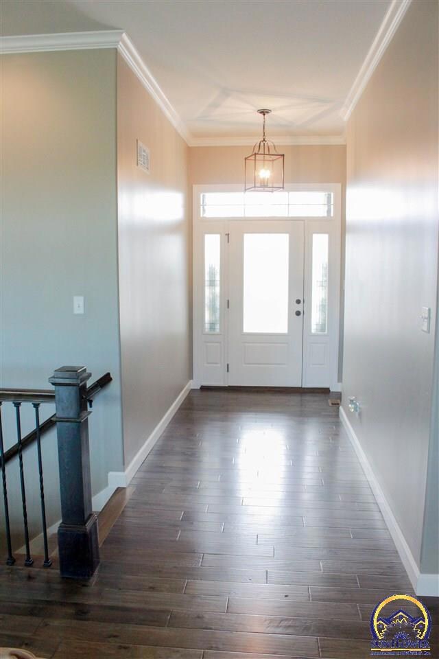 3605 NW Sterling Chase Ct, Topeka, KS 66618 - photo 2