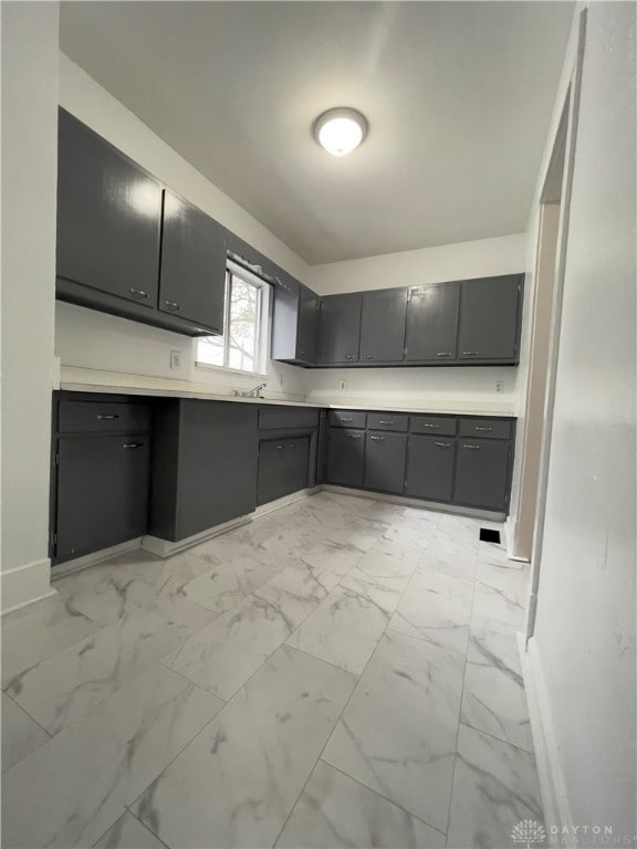 212 E Hillcrest Ave, Dayton, OH 45405 - photo 6