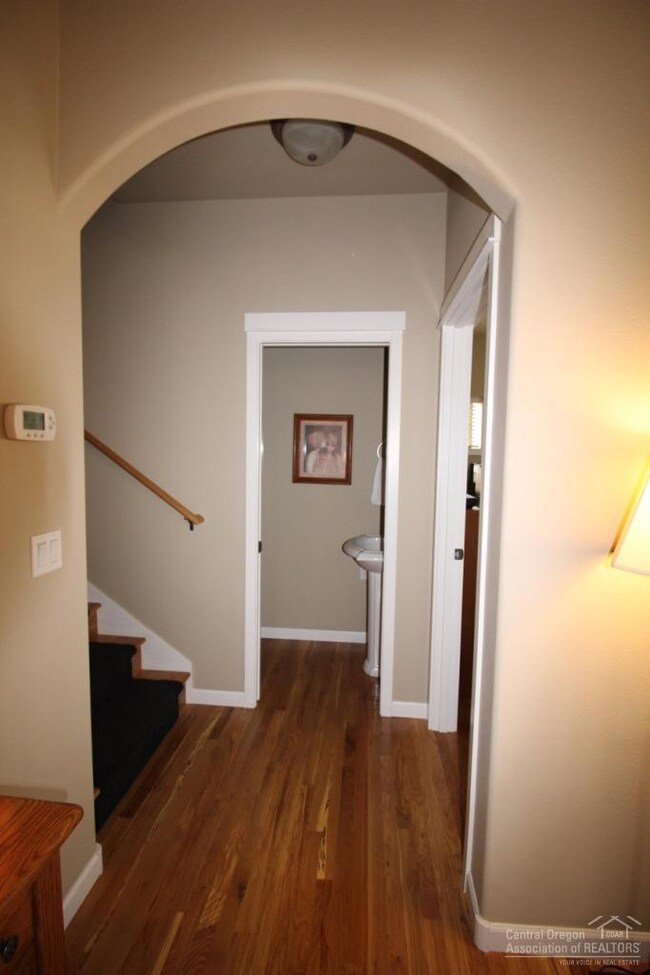 1618 NW Hickory Place, Redmond, OR 97756 - photo 3