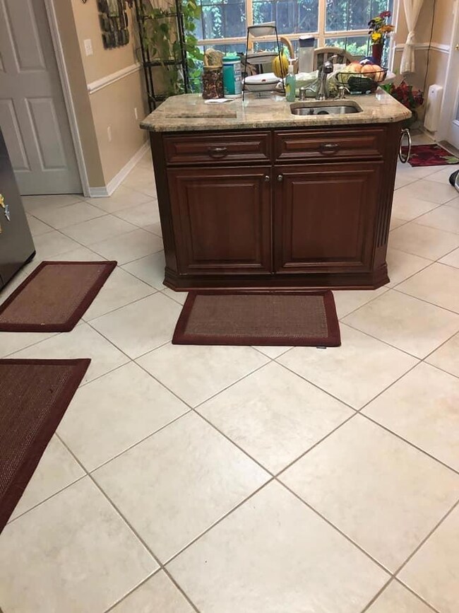 Kitchen w 15 inch Tile and Island