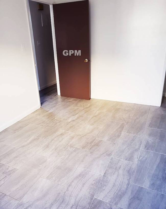 4607 204th St, Bayside, NY 11361 - photo 4