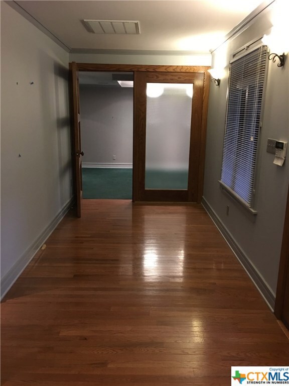 903 N Loop St, San Marcos, TX 78666 - photo 3