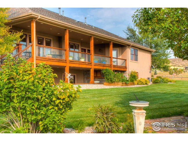 Walk-Out basement. Over and Under covered patios