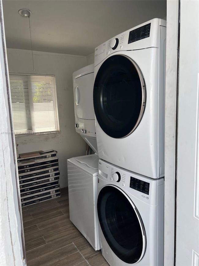 1818 Sherman St unit 2, Hollywood, FL 33020 - photo 7