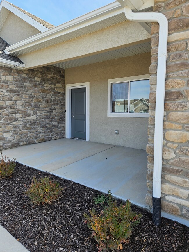 208 E 850 N unit A, Tooele, UT 84074 - photo 5