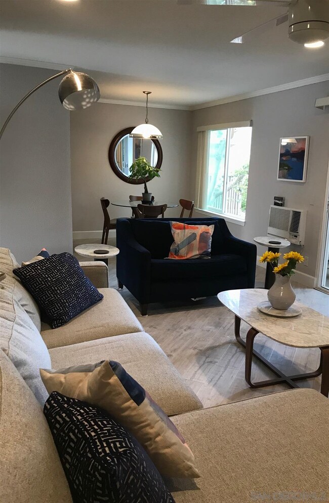 8570 Via Mallorca unit B, La Jolla, CA 92037 - photo 6