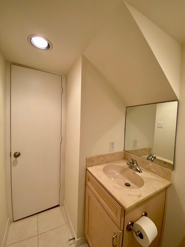 3910 Mandell St, Houston, TX 77006 - photo 3