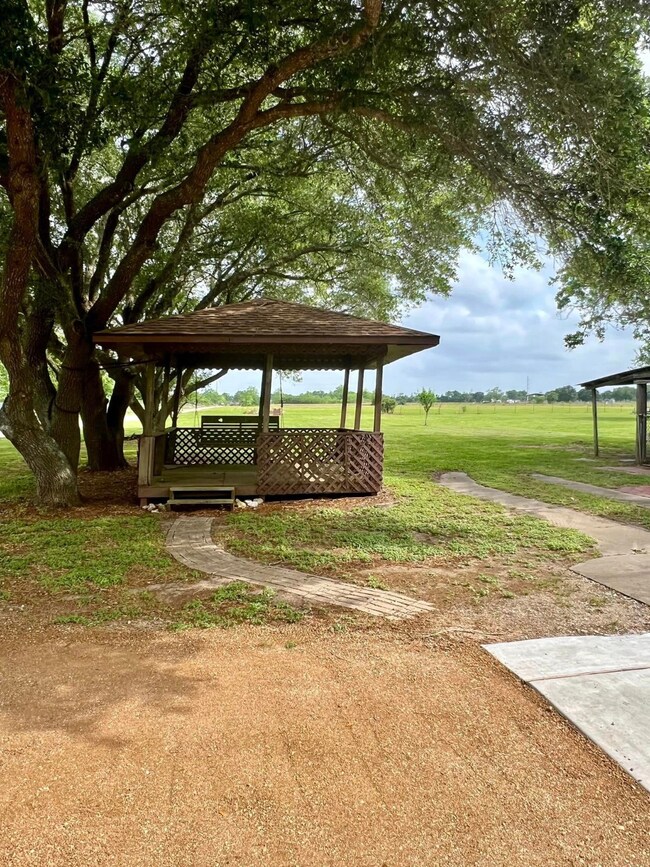 2364 Fm 3156 Rd, Bay City, TX 77414 - photo 6