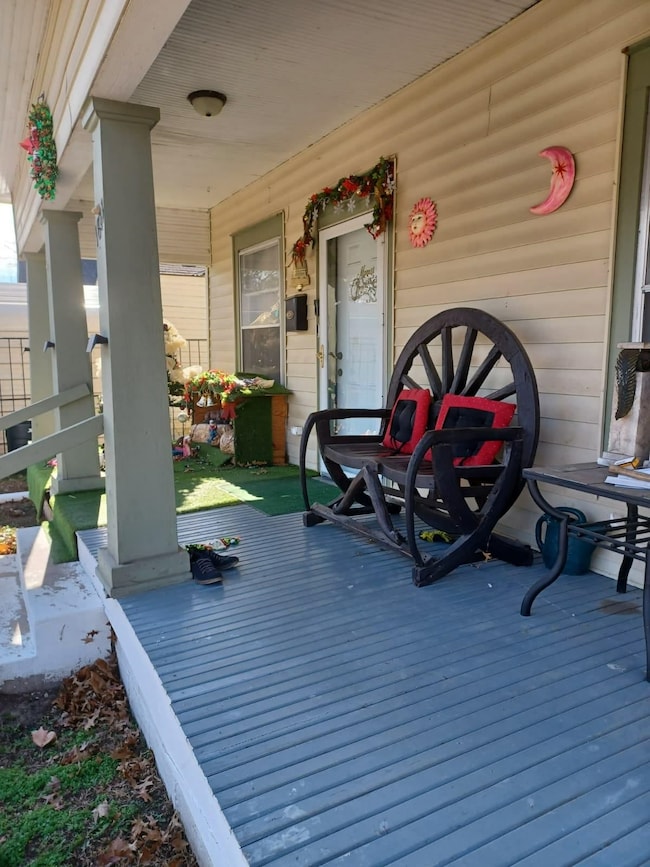 1843 N Burns Ave, Wichita, KS 67203 - photo 4