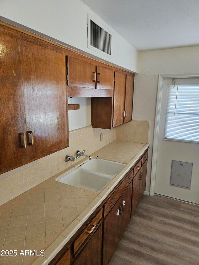 4341 N 35th St, Phoenix, AZ 85018 - photo 7