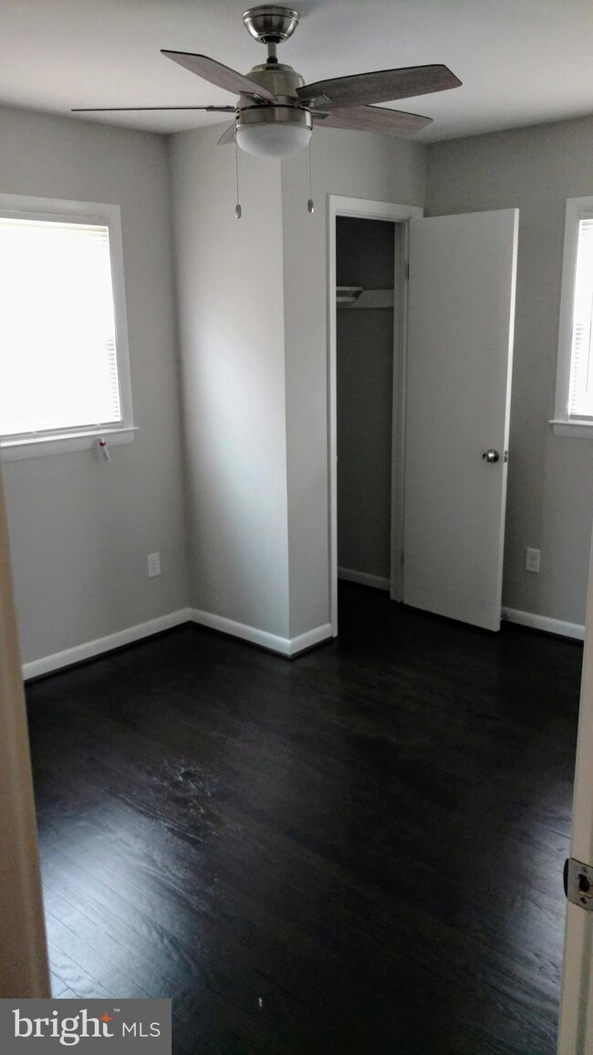 2834 Michigan Ave, Halethorpe, MD 21227 - photo 6