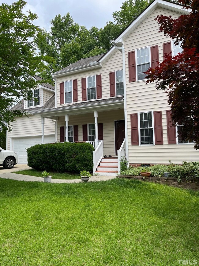 105 Chapel Valley Ln, Apex, NC 27502 - photo 2