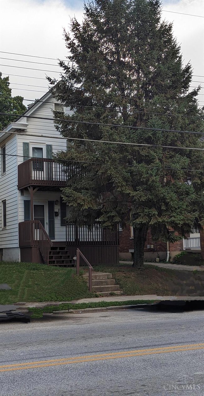 6808 Vine St, Cincinnati, OH 45216 - photo 2