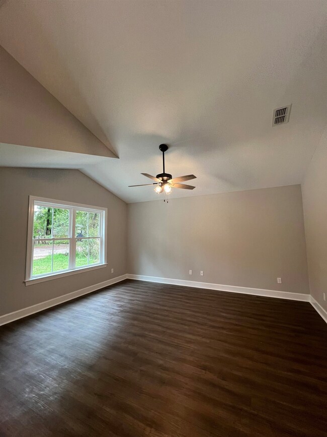 202 Mohave Rd, Crawfordville, FL 32327 - photo 6