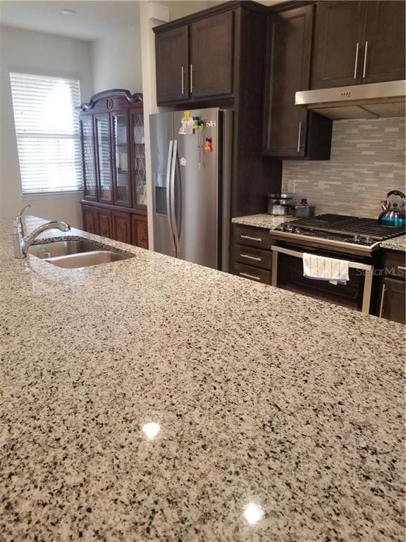 593 Cantabria Dr, Davenport, FL 33837 - photo 4