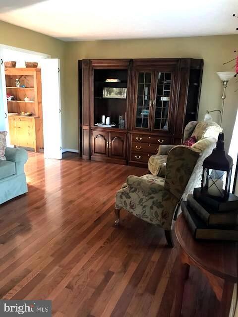 2517 Proctor Ln, Parkville, MD 21234 - photo 4