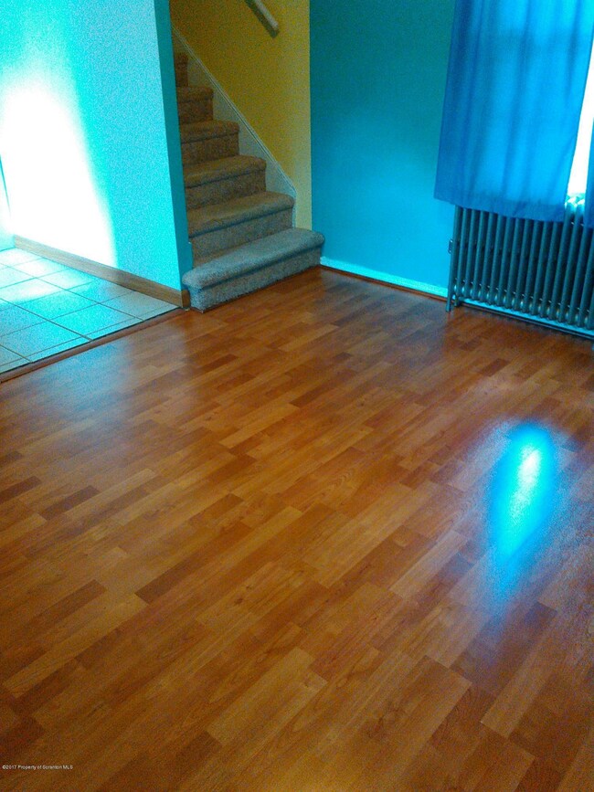 1621 Pine St, Scranton, PA 18510 - photo 6
