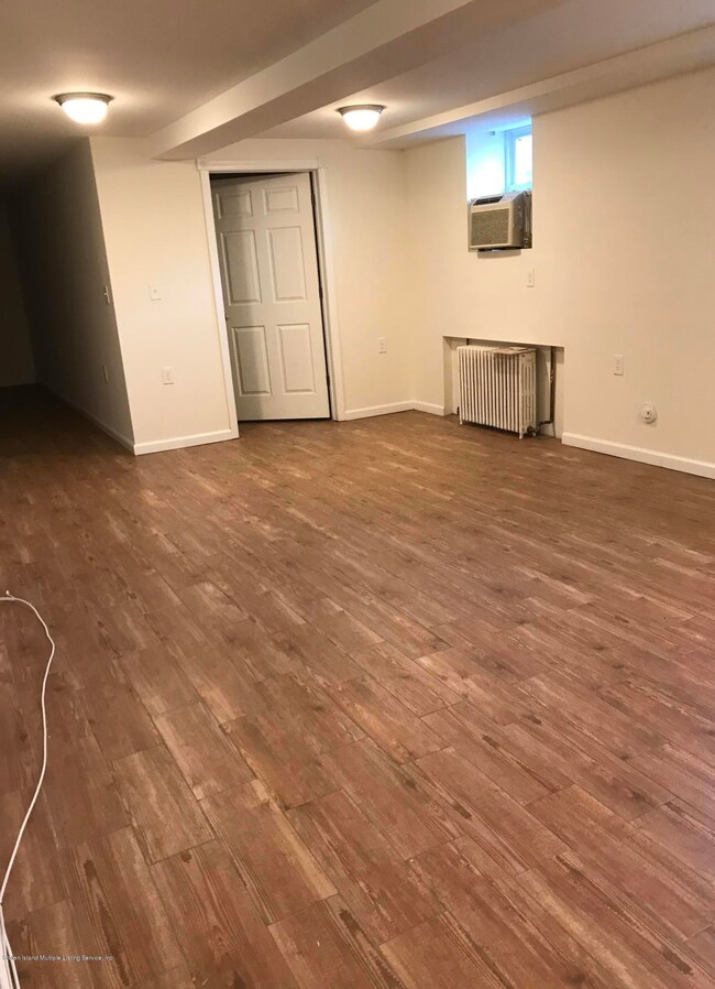 139 Father Capodanno Blvd unit 1, Staten Island, NY 10305 - photo 7